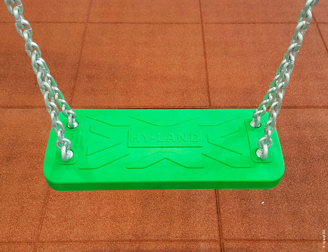 Hyland swing set (2 swings, chains and hooks) - Image 3
